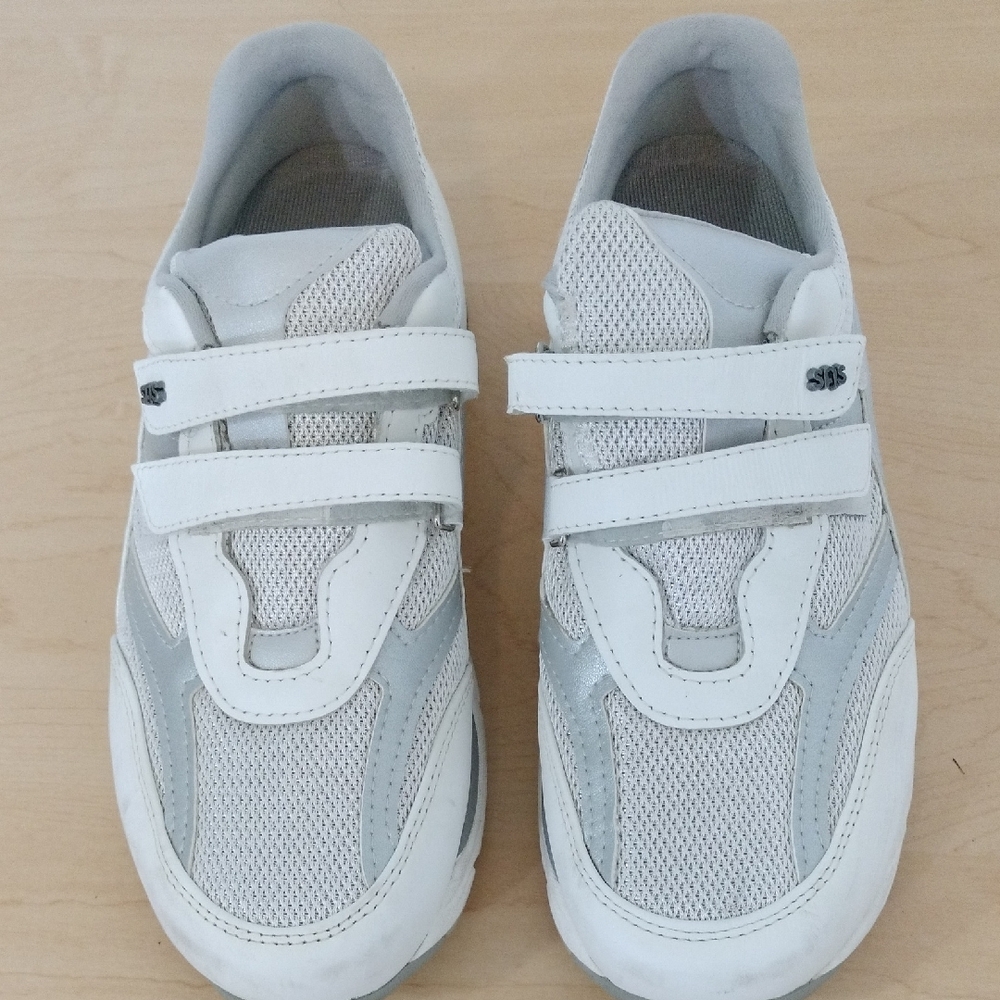 Sas Tmv Walking Shoe Size 8.5w